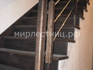 № 58 к - 3.    Вместо столба поручень опускается в пол.