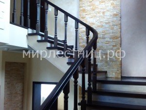№ 46 к - 7.   Контрастное окрашивание классической лестницы.