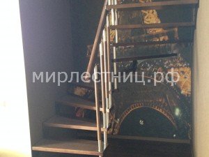 № 74 кб. Лестница на комбинированном (косоур и больцы) основании.