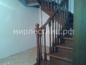 №116 к - 4.   Два металлических черновых косоура.