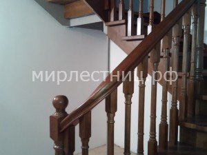 №116 к - 7.   Ограждение: на стандартной ступени располагаются по две балясины.