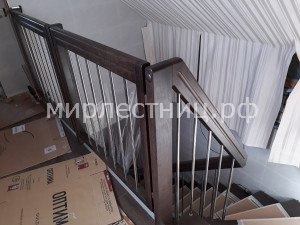 № 132 б.7.    Балюстрада верхнего этажа.