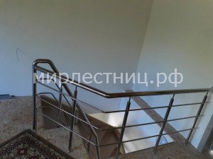 № 142 б.7.    Поворот балюстрады на 90º.