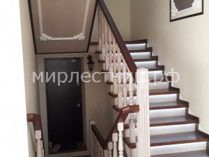 № 152 к.3.    Нижний подшив лестницы.