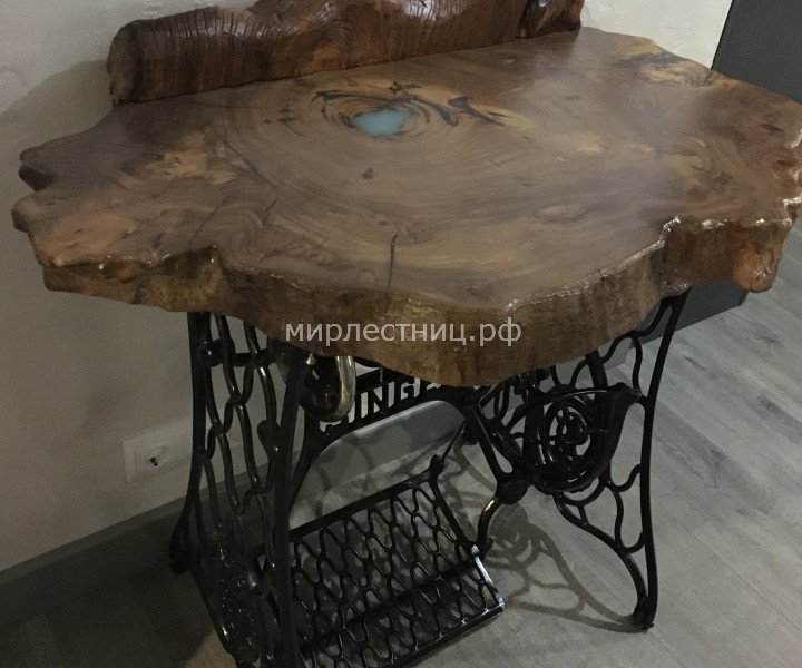 Стол №3 "Зингер". Из слэба.