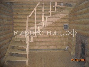 № 17 б.    Больцевая лестница в баню.