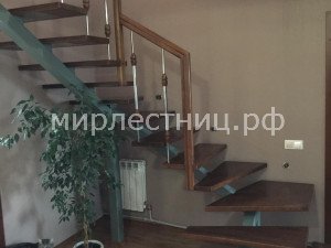 № 148 к.  Лестница на простом ЦМК с комбинированным ограждением. 