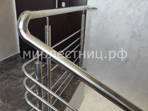 № 182 ОГ-12.   Поворот ограждения лестницы на балюстраду.