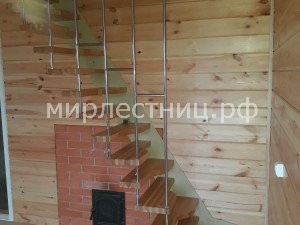 № 224 б.1.   Ограждение от ступеней до потолка.