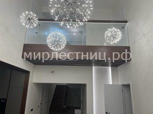 № 229 к.   Обшив бетонного основания. Стеклянное ограждение с подсветкой в поручне.  - 12