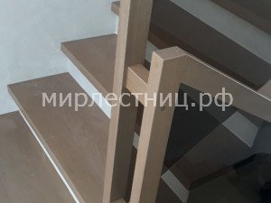 № 253 к.2.  Узлы соединения поручней на маршах..