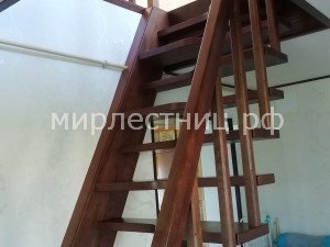 № 205 т.1.   Деревянная лестница 