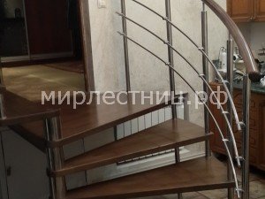 № 67 б.   Больцевая лестница с ограждением из нержавеющей стали.