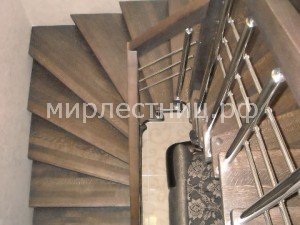 № 71 б - 4.   Переход ограждения на участке поворота лестницы.