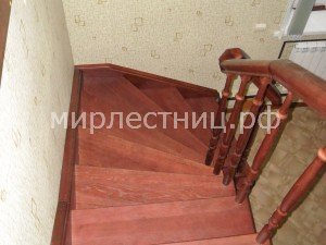 № 14 б - 5.   Поворот лестницы.
