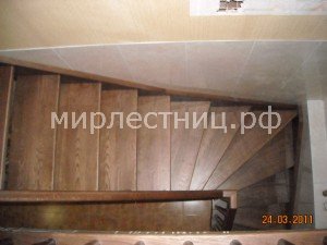 № 59 б - 9.   Поворот лестницы на 90 градусов.