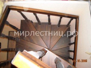 № 20 в.5.   Винтовая нестандартная лестница из дуба.
