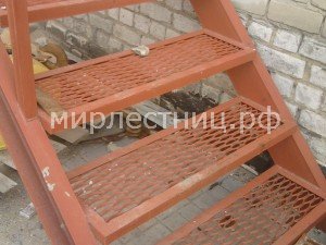 № 63 к.   Уличная лестница. Пожарная.